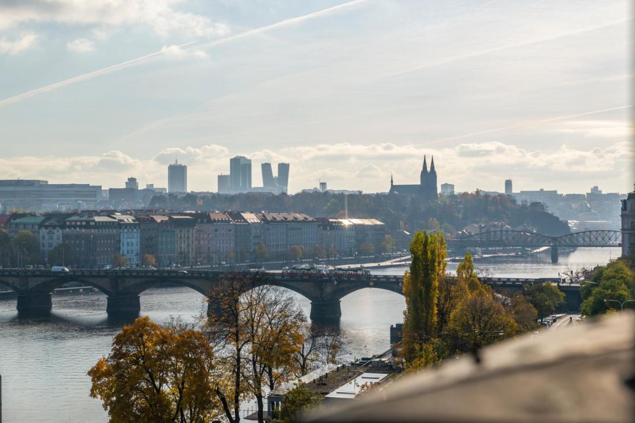 Janáčkovo nábřeží 19 - Riverside Apartments Praga Exterior foto